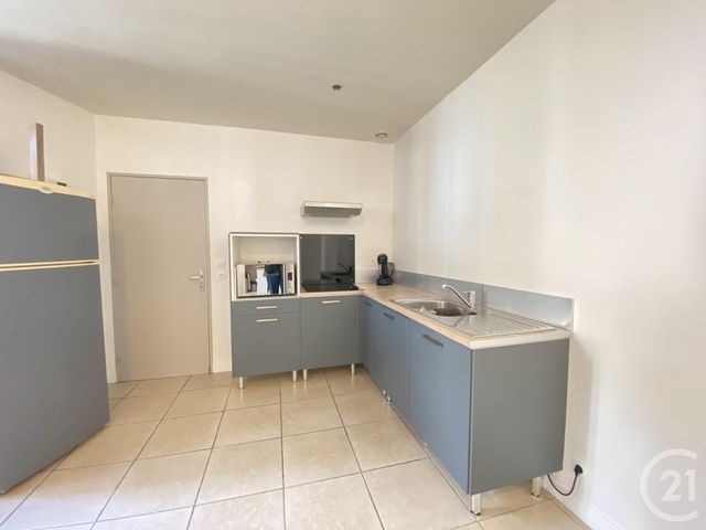 Appartement F3 à louer - 3 pièces - 60.69 m2 - CLERMONT L HERAULT - 34 - LANGUEDOC-ROUSSILLON - Century 21 Agi Immobilier